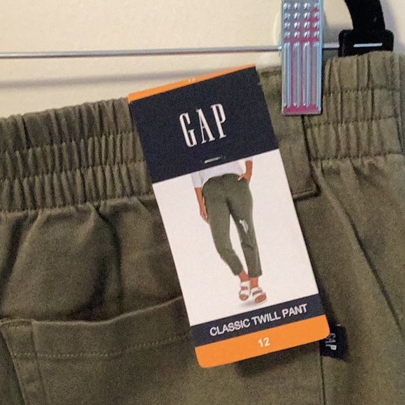 GAP Classic Twill green pants. NWT - Picture 2 of 7